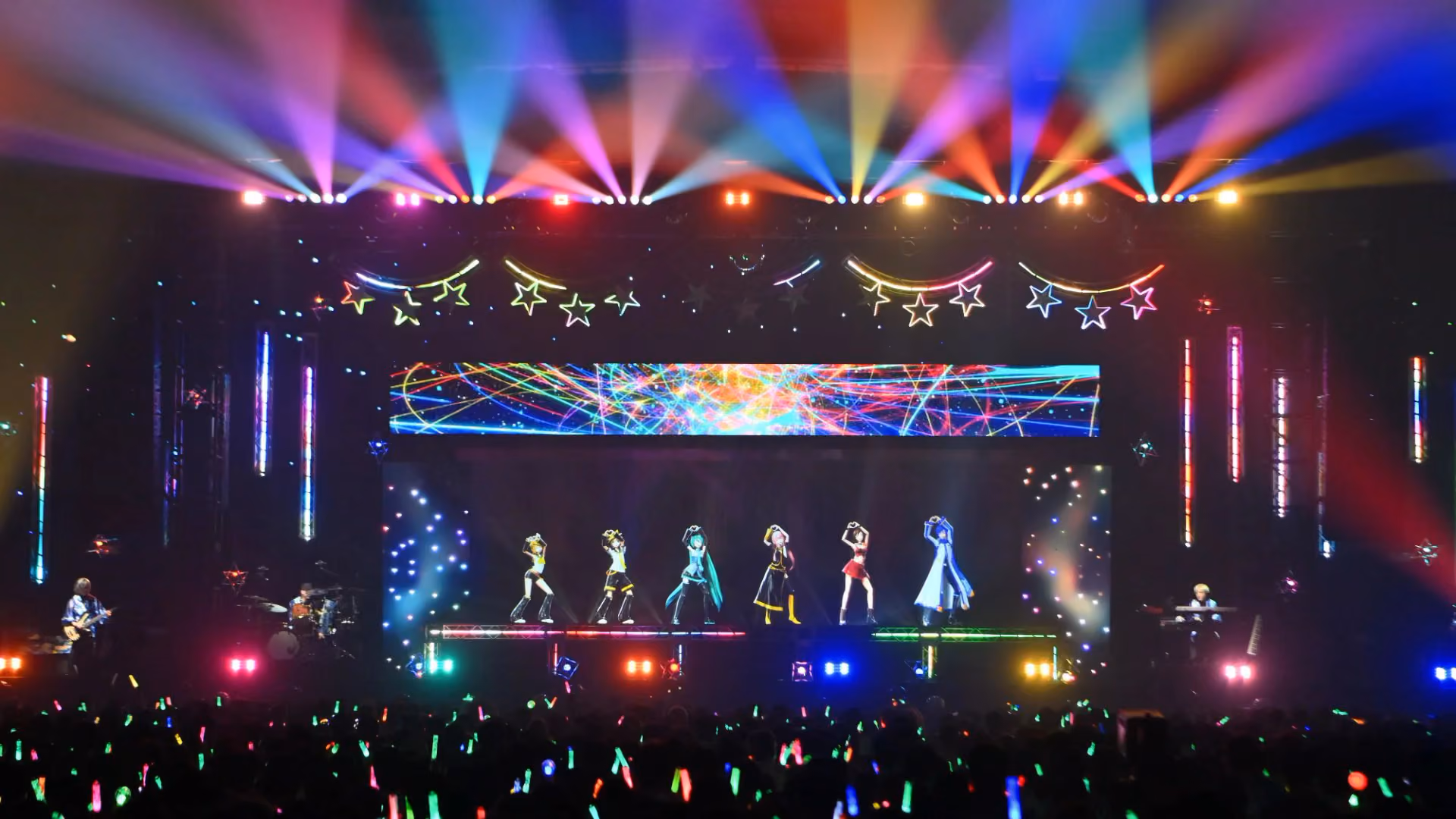 Hatsune Miku, Kagamine Rin, Kagamine Len, Megurine Luka, MEIKO, and KAITO's live performances at the Magical Mirai event