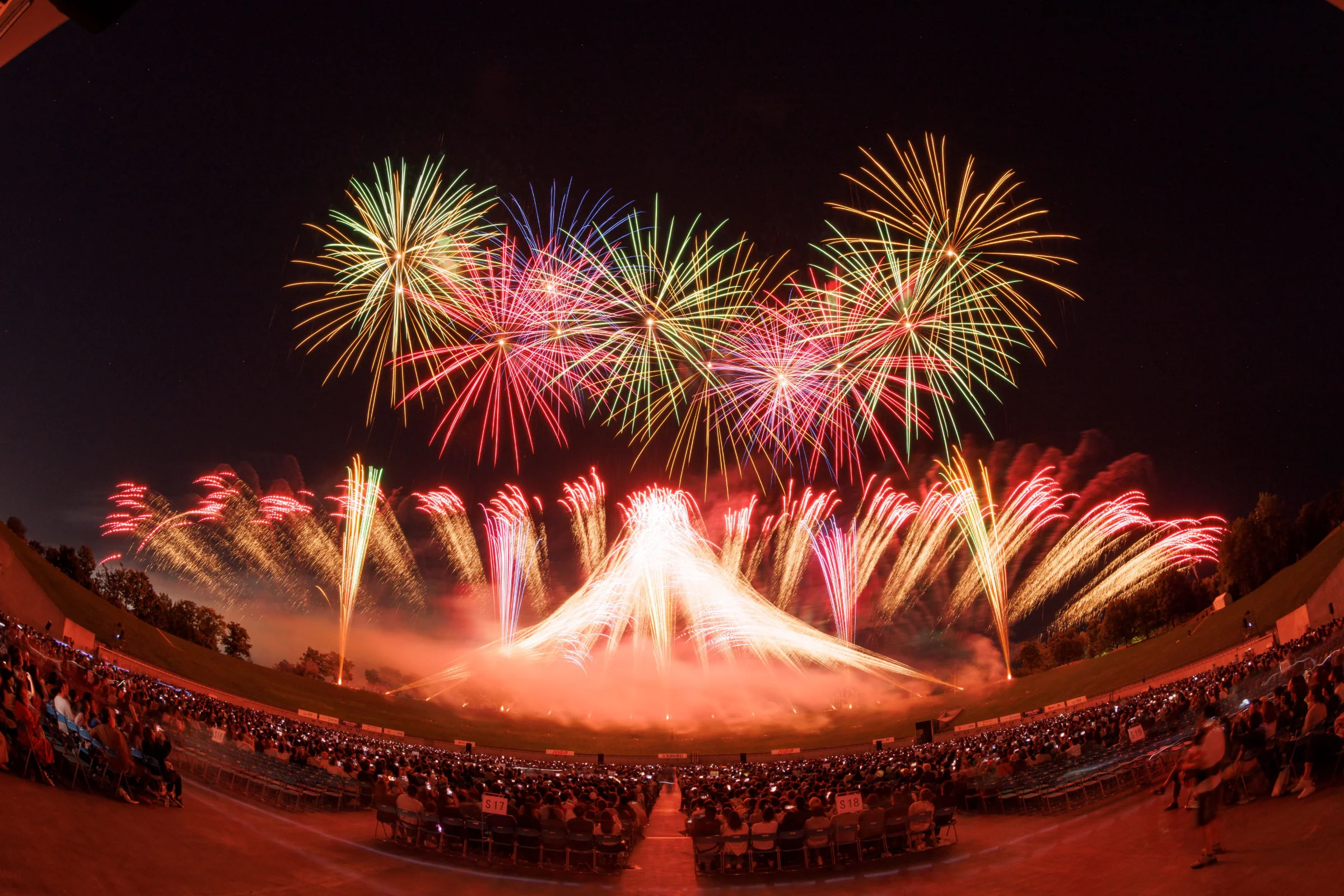 Fireworks☆さん専用‼️ Doshin Autumn Fireworks 2027, Sapporo | Hey Japan!