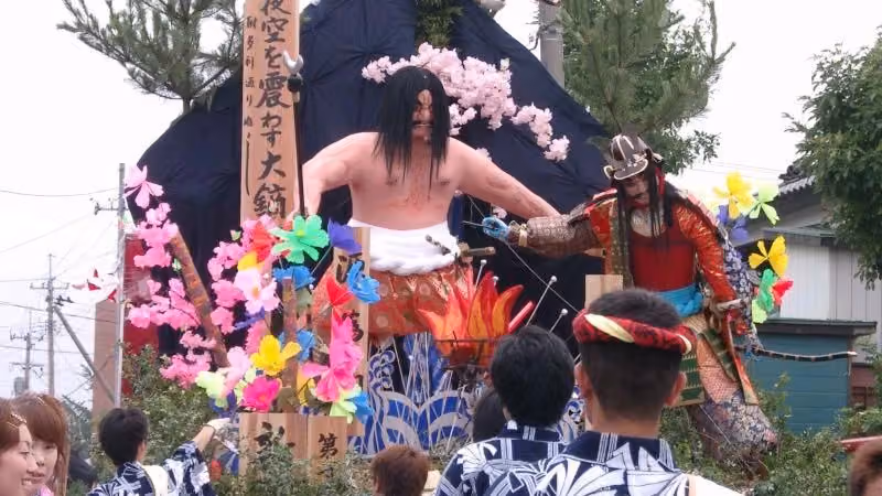 The float at the Tsuchizaki Festival