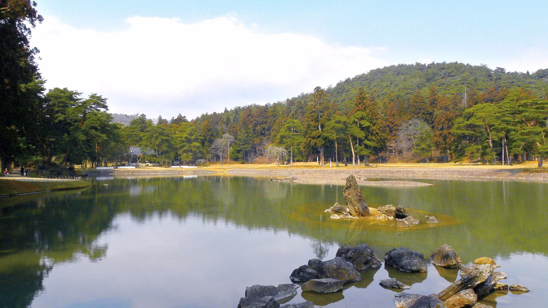 The pure land garden of Motsu-ji