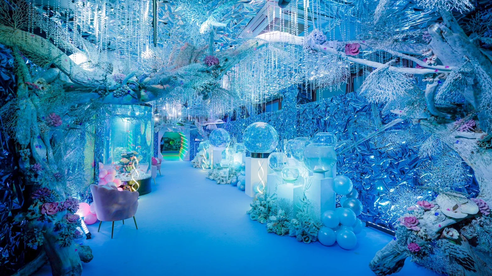 “Space Mermaid” at Planet Aqua Port – UNDER WATER SPACE, Hirakata Park