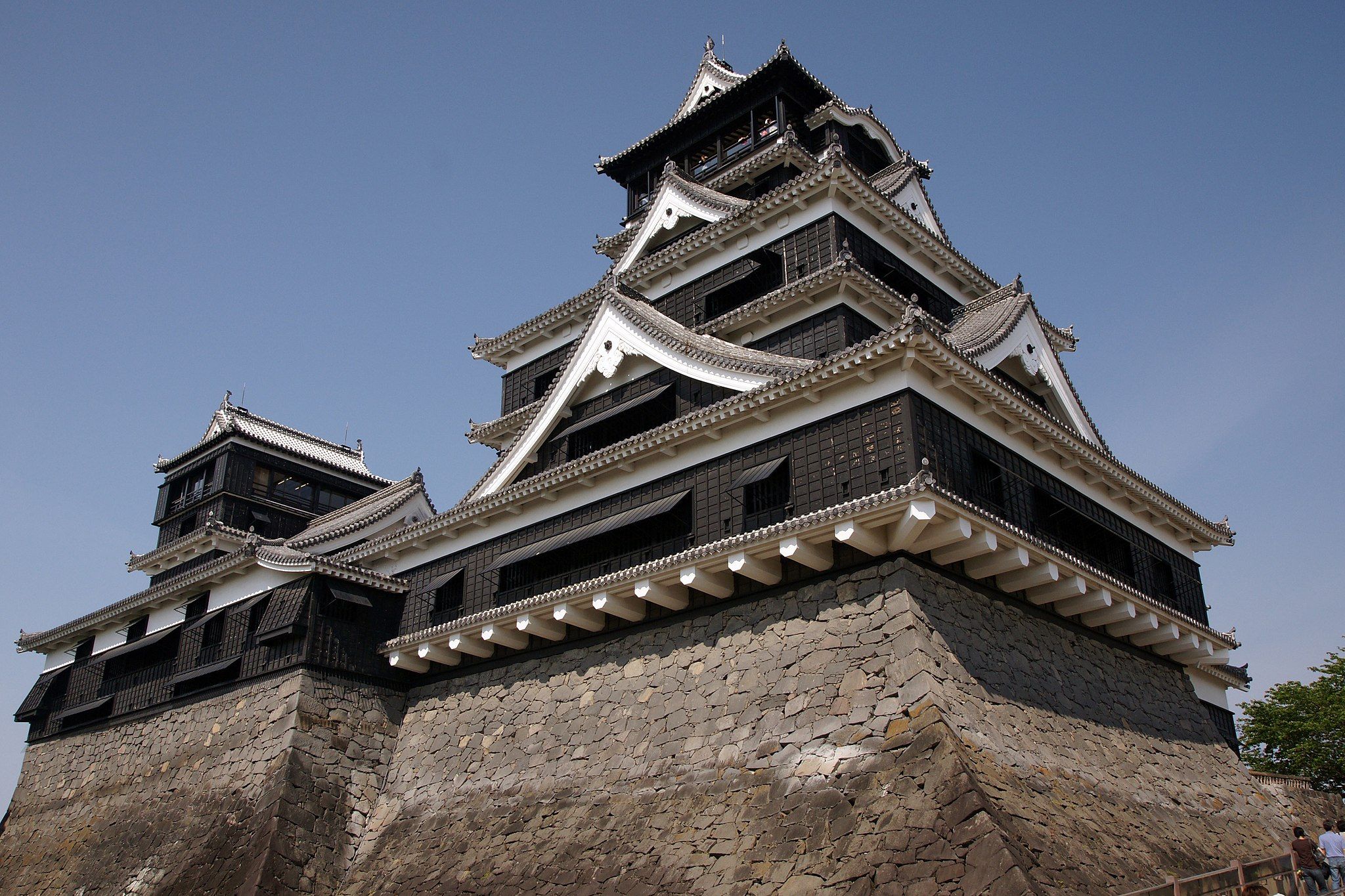 Kumamoto Castle Exterior